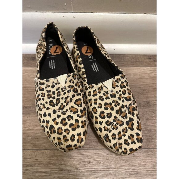 TOMS Women's Leopard Print Slip-On Shoes - Size 7 US - Picture 1 of 4